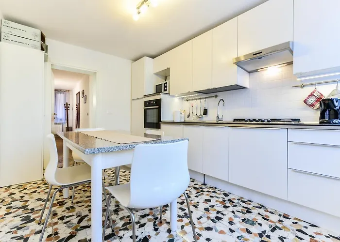 Mimosa Apartament Wenecja