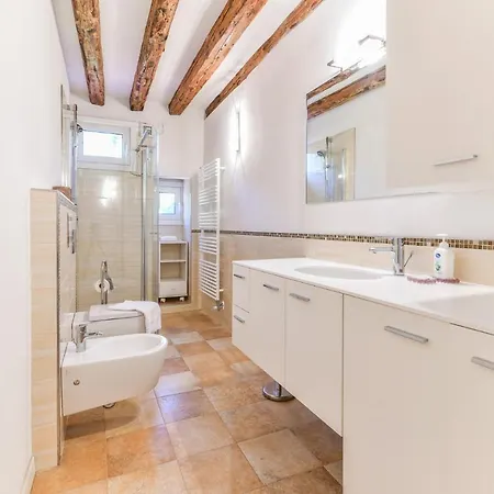 Mimosa Venice